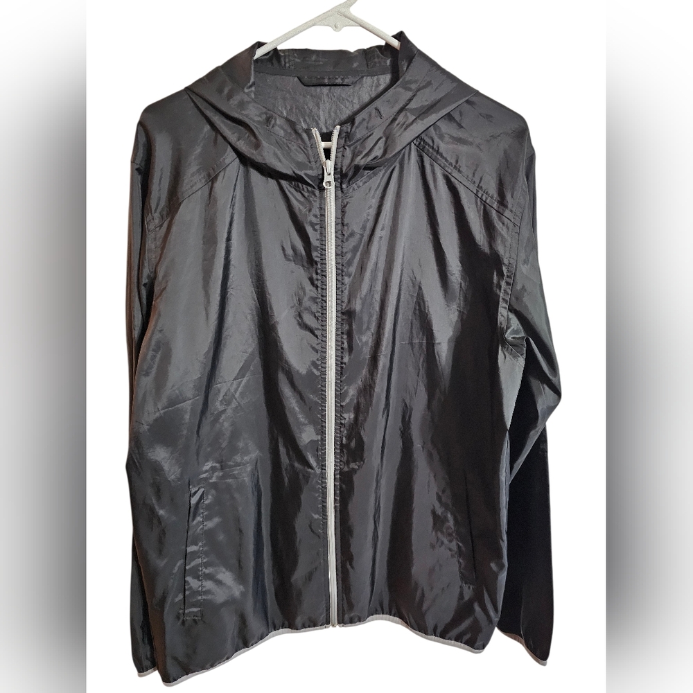 UNIQLO Japan 2009 Black Nylon Hooded Windbreaker Men’s Large Vintage Tech Prep - Picture 2 of 6